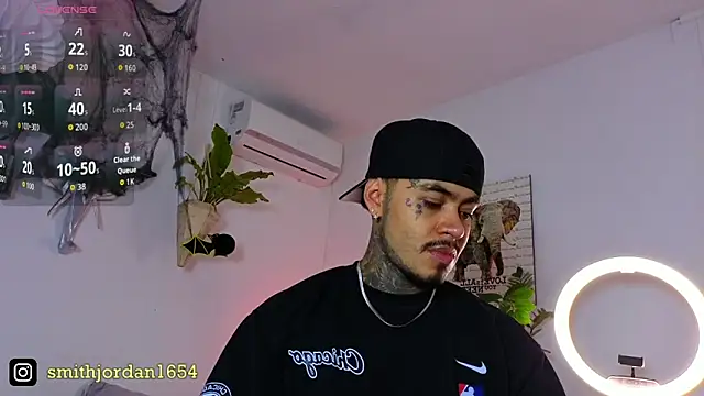 Snapshot of JordanSmiith_ chatting on 11.05.25 JordanSmiith online show from 11.05.25