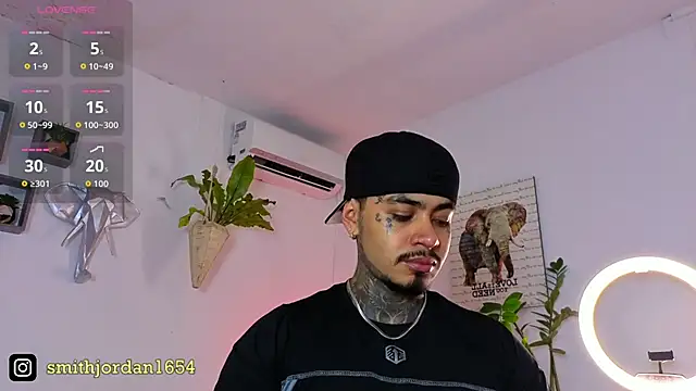 Snapshot of JordanSmiith_ chatting on 11.08.25 JordanSmiith online show from 11.08.25