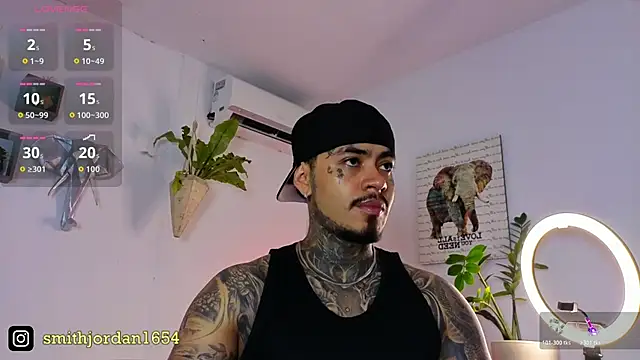 Snapshot of JordanSmiith_ chatting on 11.10.25 JordanSmiith online show from 11.10.25