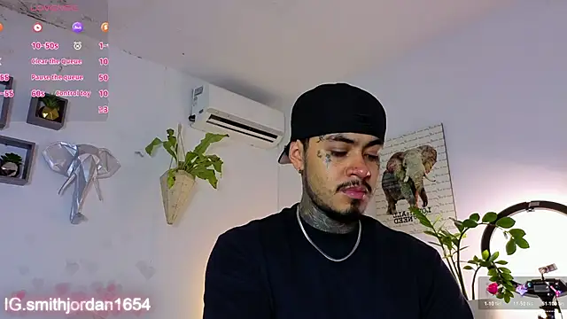 Snapshot of JordanSmiith_ chatting on 11.17.25 JordanSmiith online show from 11.17.25