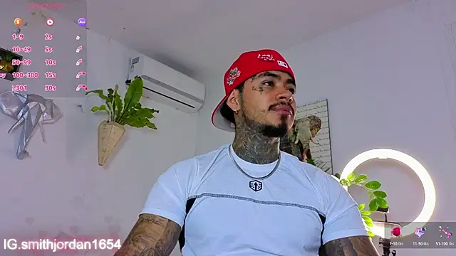 Snapshot of JordanSmiith_ chatting on 11.20.25 JordanSmiith online show from 11.20.25