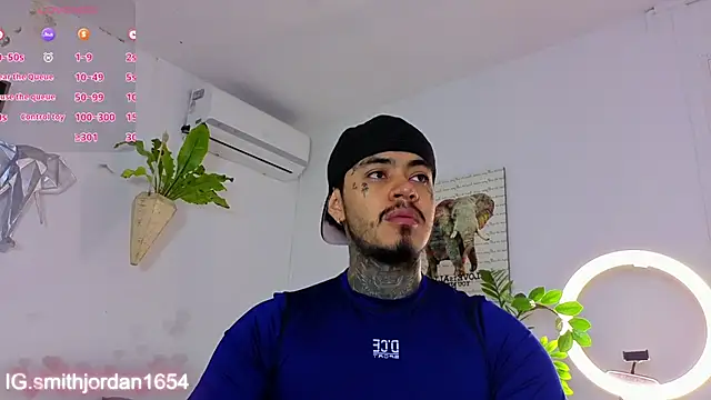 Snapshot of JordanSmiith_ chatting on 11.26.25 JordanSmiith online show from 11.26.25