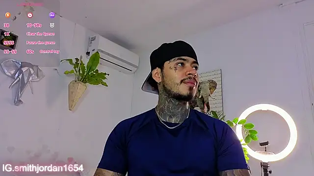 Snapshot of JordanSmiith_ chatting on 11.28.25 JordanSmiith online show from 11.28.25