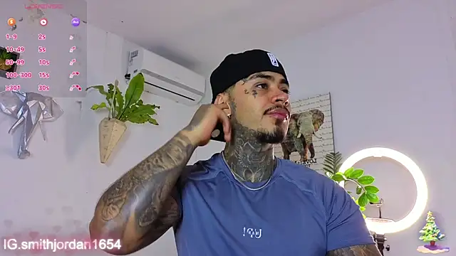 Snapshot of JordanSmiith_ chatting on 12.02.25 JordanSmiith online show from 12.02.25