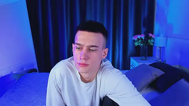 Snapshot of Kevin_Kesi chatting on 01.31.25 Kevin Kesi online show from 01.31.25