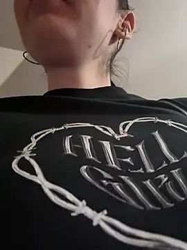 Snapshot of naughty_lucifer chatting on 01.11.26 naughty lucifer online show from 01.11.26