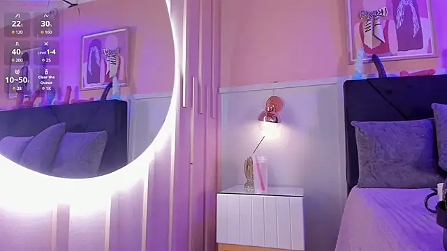 chloe watson  online show from 02.04.26