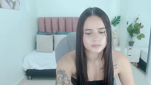 Snapshot of heidy_hoiss chatting on 07.16.26 heidy hoiss online show from 07.16.26