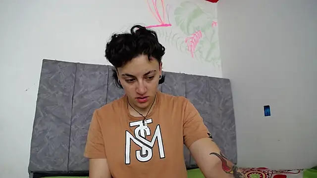 linda 33 online show from 12.15.25