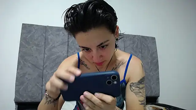 linda 33 online show from 01.08.26