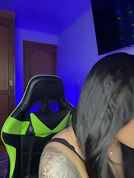 leila 22 online show from 03.10.26