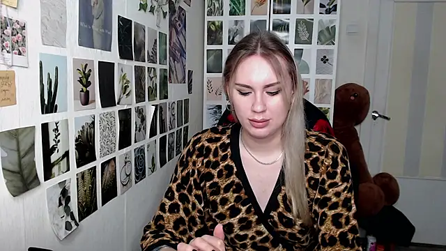 CapriScorpion online show from 09.14.25