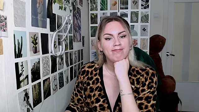 CapriScorpion online show from 09.28.25