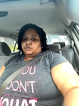 kweenxkarma online show from 10.25.25