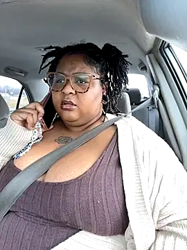 kweenxkarma online show from 10.27.25