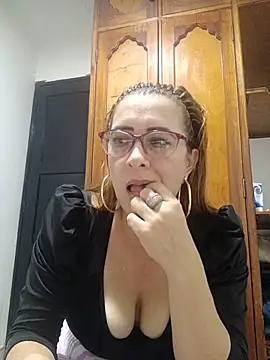 Snapshot of mademonsexy chatting on 06.16.26 mademonsexy online show from 06.16.26