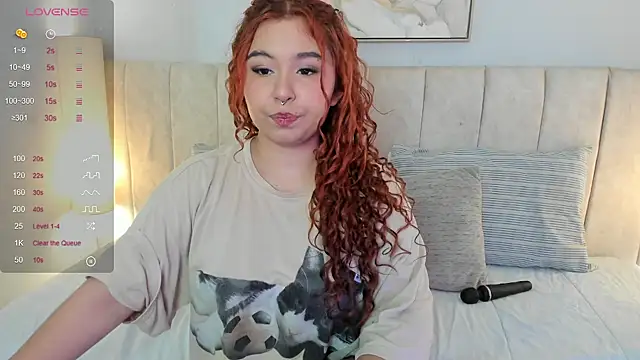 Snapshot of Atenea_cuteee chatting on 10.03.25 Atenea cuteee online show from 10.03.25