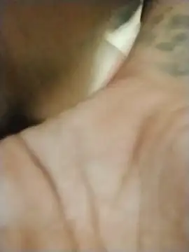 Snapshot of prettyboi6992 chatting on 10.16.25 prettyboi6992 online show from 10.16.25