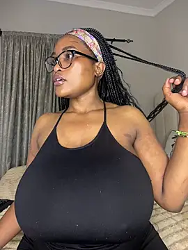 Snapshot of Bustygoddess32 chatting on 02.13.26 Bustygoddess32 online show from 02.13.26