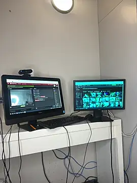 Snapshot of Bustygoddess32 chatting on 03.01.26 Bustygoddess32 online show from 03.01.26