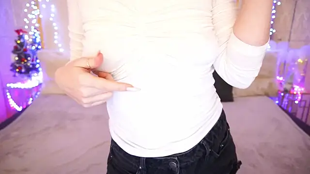 KimmmLi online show from 12.28.24