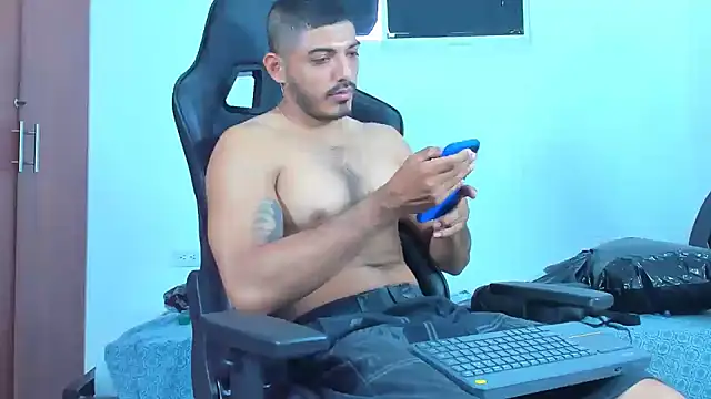 Snapshot of joris_vo chatting on 01.16.25 joris vo online show from 01.16.25