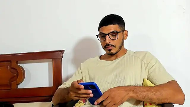 Snapshot of joris_vo chatting on 02.05.26 joris vo online show from 02.05.26