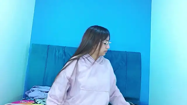 angelicatorrecm101 online show from 12.14.24