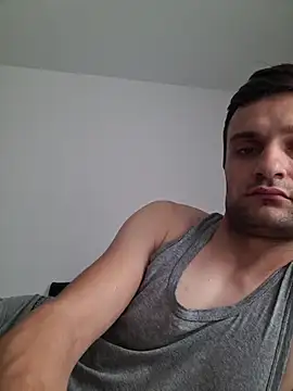 Snapshot of suarez1235 chatting on 11.26.25 suarez1235 online show from 11.26.25