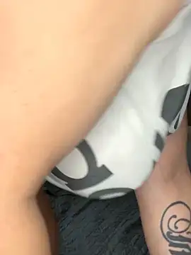 Snapshot of DestineeJayde chatting on 01.05.25 DestineeJayde online show from 01.05.25