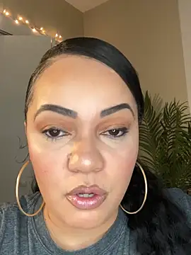 Snapshot of DestineeJayde chatting on 02.01.25 DestineeJayde online show from 02.01.25