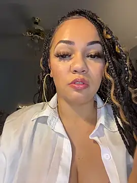 Snapshot of DestineeJayde chatting on 11.22.25 DestineeJayde online show from 11.22.25