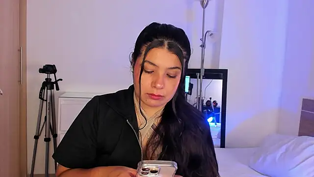 Snapshot of miaa_daniels chatting on 06.10.26 miaa daniels online show from 06.10.26