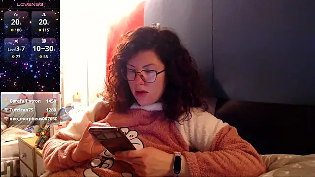 Snapshot of vaders_daughter chatting on 01.08.26 vaders daughter online show from 01.08.26