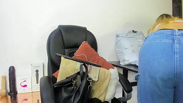 Barbie girl 69 online show from 11.11.25