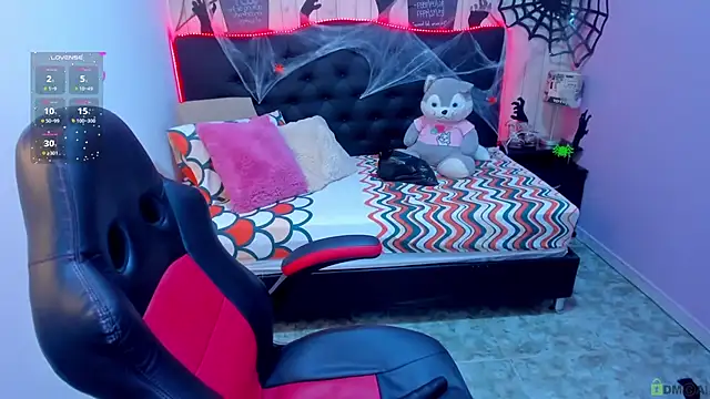 julieth love  online show from 10.24.25