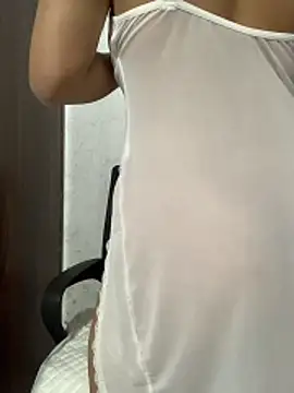 Snapshot of -Meomeo- chatting on 11.30.25 -Meomeo- online show from 11.30.25