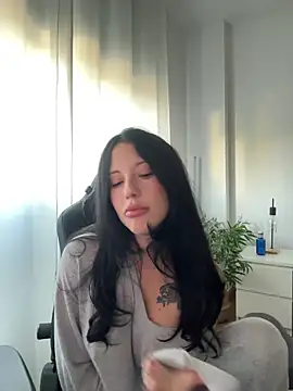 BellaGiaxx online show from 12.03.25