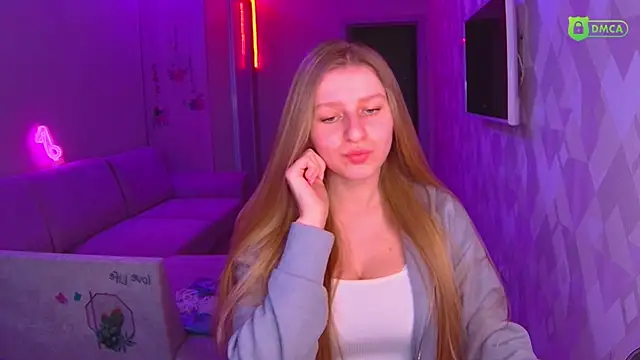 AmaliaQueen online show from 12.15.24