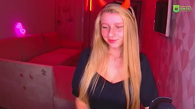 AmaliaQueen online show from 10.30.25