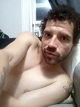 Snapshot of RuleMasterX chatting on 09.11.25 RuleMasterX online show from 09.11.25