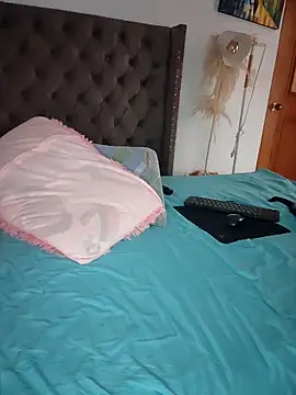 Snapshot of manuela_star chatting on 09.23.25 manuela star online show from 09.23.25