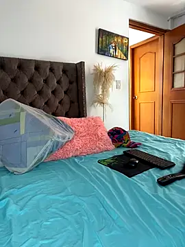 Snapshot of manuela_star chatting on 09.25.25 manuela star online show from 09.25.25