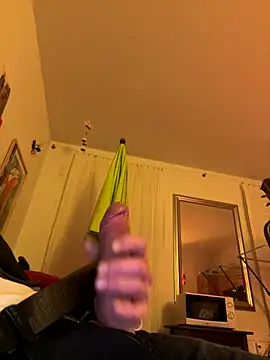 Snapshot of Frank22xx chatting on 10.17.25 Frank22xx online show from 10.17.25