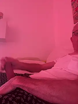 Snapshot of Frank22xx chatting on 06.28.26 Frank22xx online show from 06.28.26