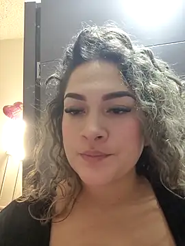Sara smiiith211 online show from 05.15.26