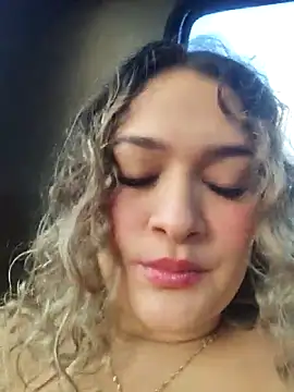 Sara smiiith211 online show from 05.24.26
