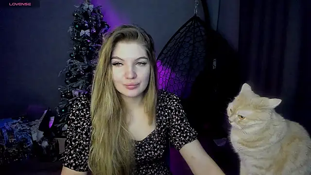 Snapshot of lily_williamss chatting on 11.25.25 lily williamss online show from 11.25.25