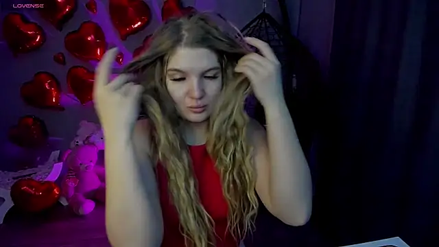 Snapshot of lily_williamss chatting on 02.15.26 lily williamss online show from 02.15.26