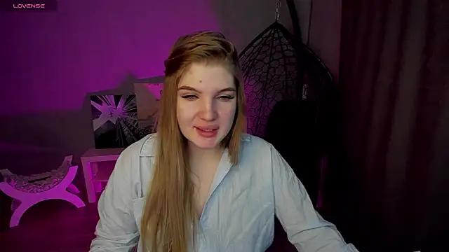 Snapshot of lily_williamss chatting on 02.21.26 lily williamss online show from 02.21.26